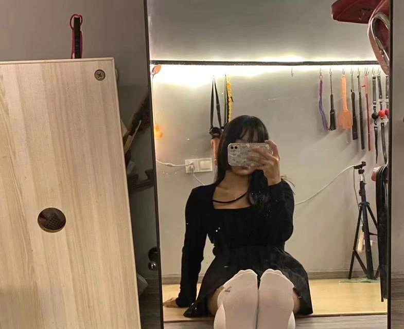 女王艾斯琪S生活照(3)