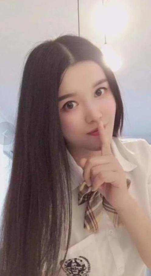 半套小姐姐生活照(2)