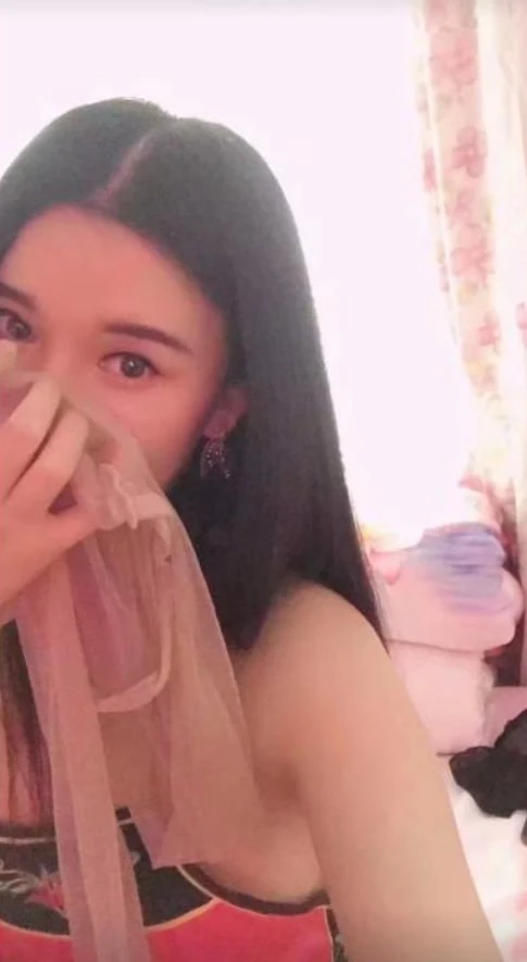半套小姐姐生活照(3)