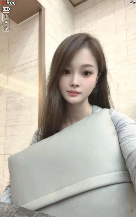 小荔枝生活照(2)