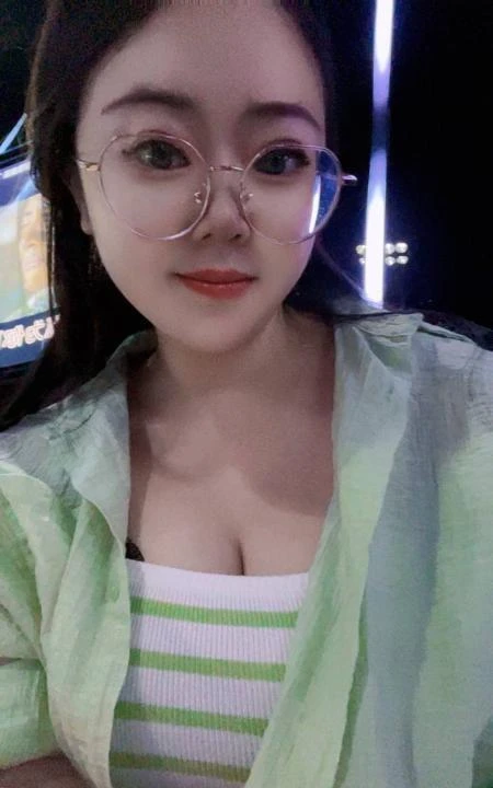 琦琦生活照(3)