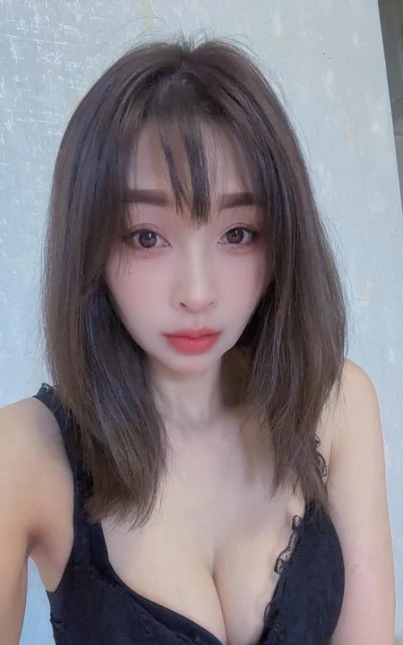 莞式服务系御姐生活照(2)