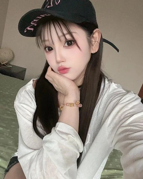 甜甜的小奶猫糖糖