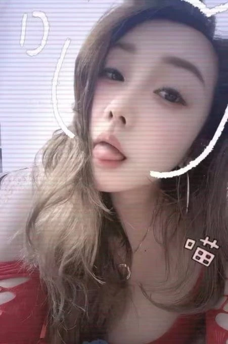 小妞生活照(4)