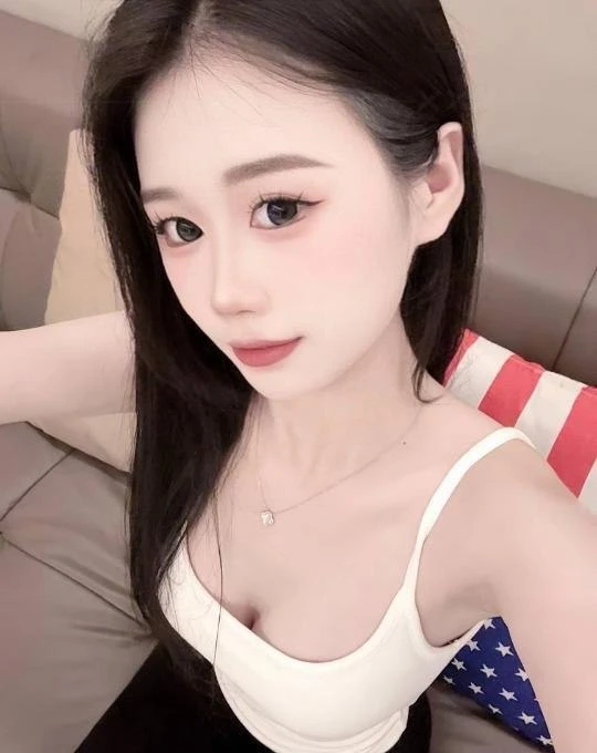 美容师晓晓生活照(2)
