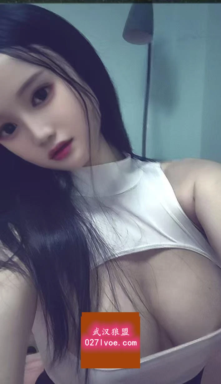 大胸妹子生活照(2)