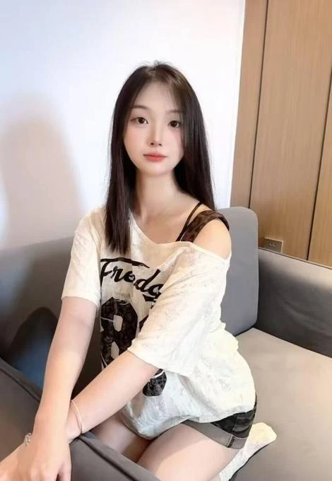 茜茜生活照(2)