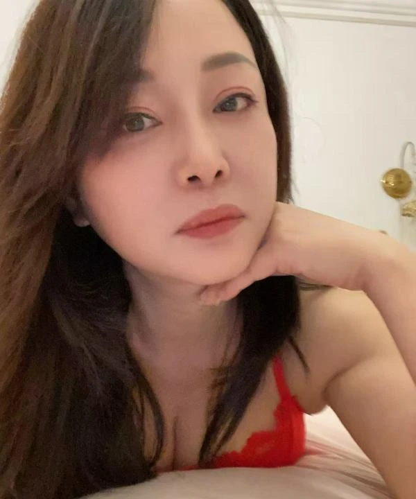 熟女气质御姐莨子生活照(3)