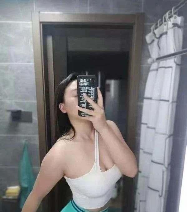 茛子生活照(1)