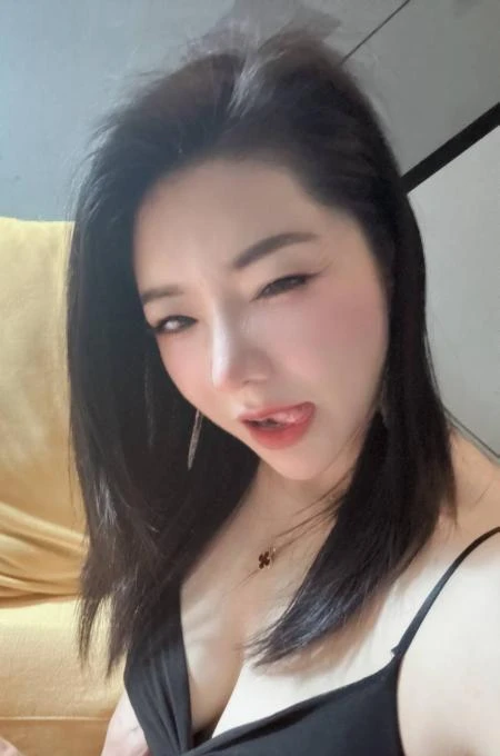 南汐生活照(2)